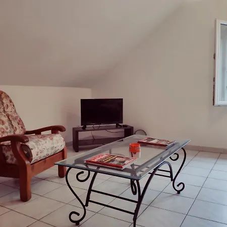 Au Bord Du Foron Scionzier